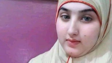 اسمي نرمين، من ولاية سكيكدة، عمري 31 سنة، نخدم في صيدلية، أبحث عن شريك الحياة