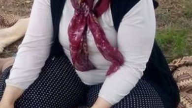 أنا اسمي موزة، عمانية من ولاية بهلاء، عمري ٤٠ سنة، أشتغل في مجال الفلاحة أبحث عن شريك الحياة