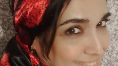 أنا منيرة كويتية من محافظة حولي، عمري أربعين سنة أبحث عن شريك الحياة