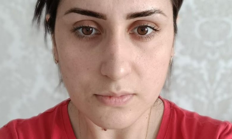 أنا نسرين، تونسية نعيش في سوسة، عمري 36 سنة، نخدم في بنك أبحث عن شريك الحياة
