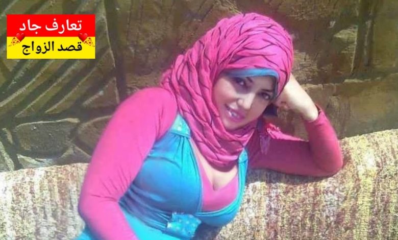 أنا سماح، مصرية من الفيوم، عندي ٣٧ سنة، مطلقة من قريب، مافيش أولاد، وبشتغل من البيت في الخياطة بدور عن شريك الحياة