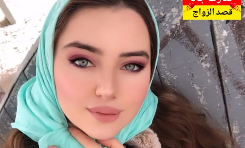 اسمي رشا، من حلب الشهباء، عمري 32 سنة، مطلّقة من 6 شهور عم دور عن شريك الحياة