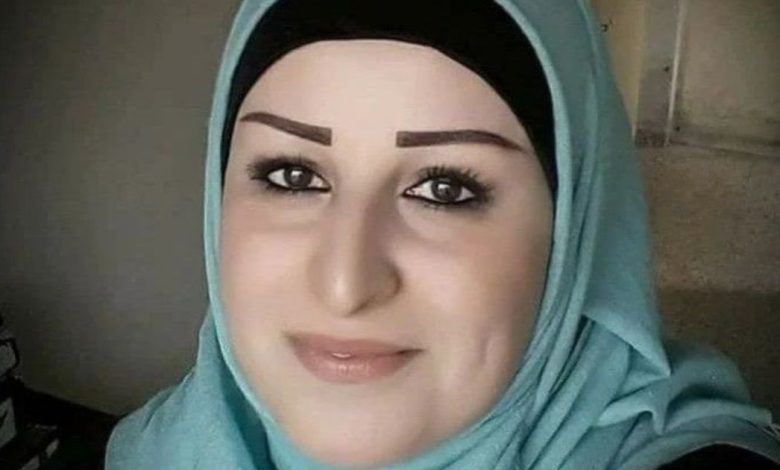 أنا أم بلال من إب، عمري 44 سنة، مطلقة أبحث عن شريك الحياة