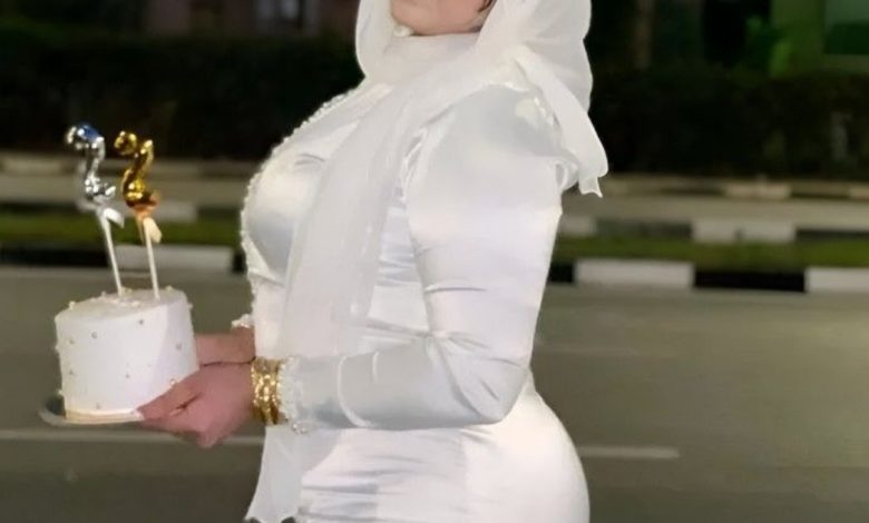 اسمي ريهام، مصرية من محافظة الغربية، مطلقة من 3 سنين، وعندي 40 سنة بدور عن شريك الحياة