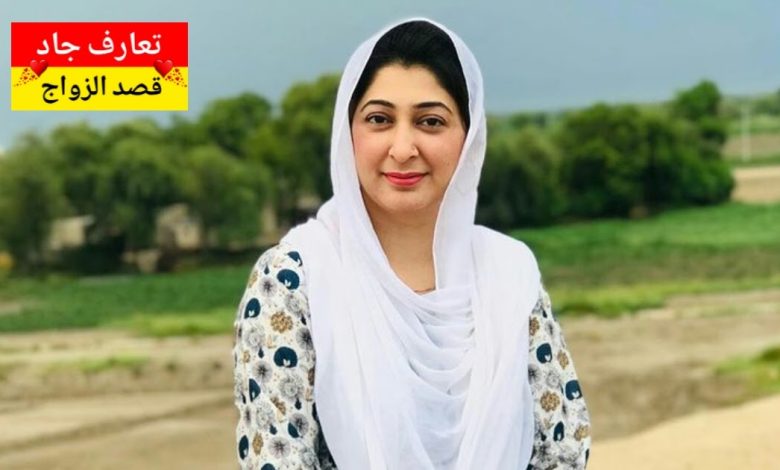أنا نوال، مرا جزائرية من وهران، عمري 43 سنة، عازبة أبحث عن شريك الحياة