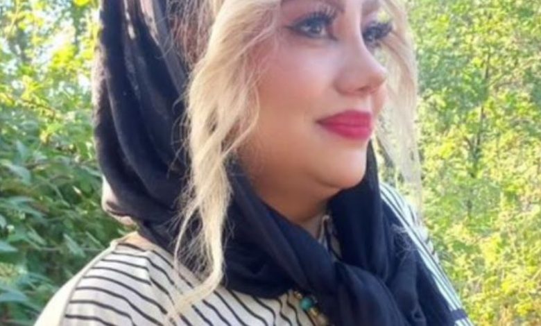 أنا نادين، لبنانية أرملة من فترة من منطقة عاليه عم دور عن شريك الحياة