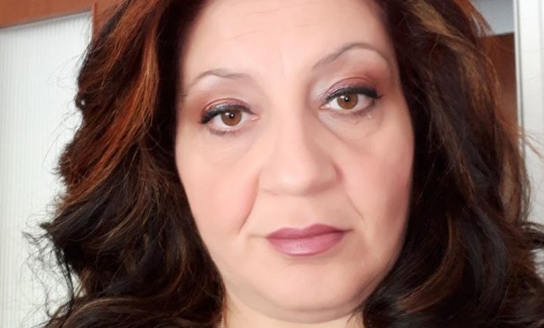 أنا اسمي مروى، تونسية، عمري 54 سنة، نعيش في ساليرنو في إيطاليا نلوج على شريك الحياة