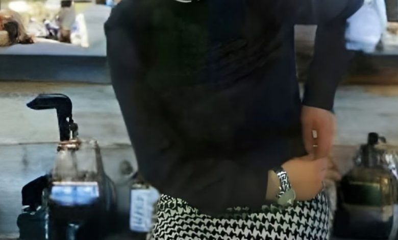 أنا رندة، من اللاذقية، عمري 39 سنة أرملة عم دور عن شريك الحياة