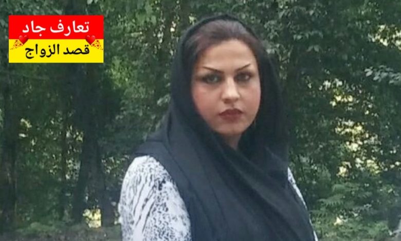 آني إسمي إيمان، من محافظة ذي قار عمري 42 سنة، واشتغل ممرضة بمستشفى حكومي بدور عن شريك الحياة