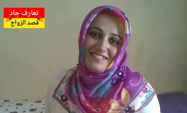 آني نهلة، من بغداد، عمري 45 سنة، بعدني عازبة بدور عن شريك الحياة