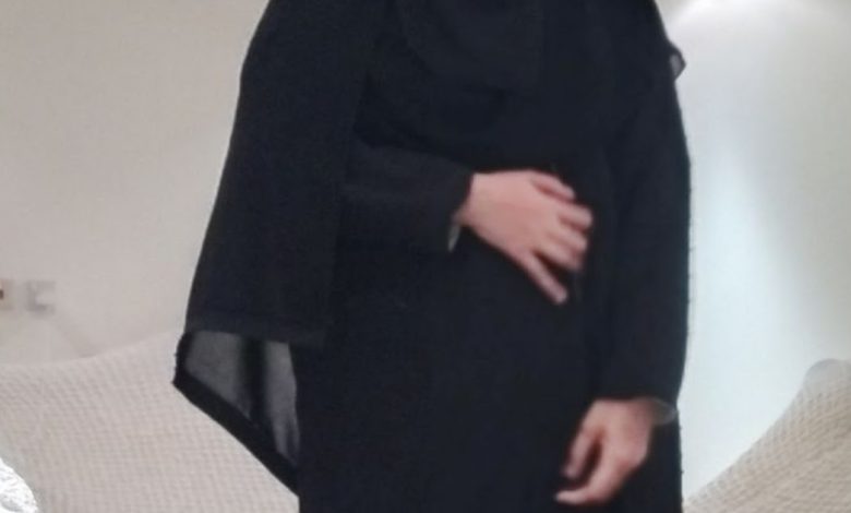 أنا سكينة سعودية من الدمام، عمري 40 سنة، عذباء أبحث عن شريك حياة للزواج الشرعي والاستقرار الجاد