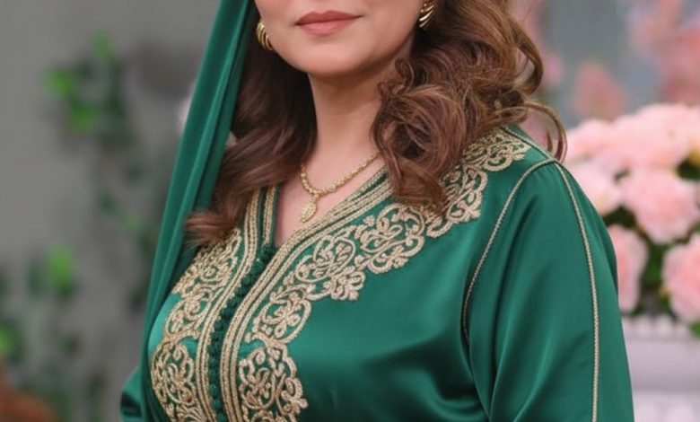 أنا أمينة، سيدة مغربية من مراكش وعندي 43 سنة نبغي شريك الحياة للزواج
