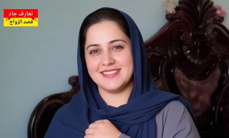 أنا سارة، بنت مصرية من بورسعيد، عمري 35 سنة، عازبة بدور عن شريك الحياة