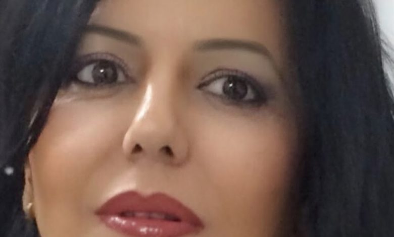 اسمي هزار، عراقية عمري 38 سنة، من دهوك بدور عن شريك الحياة