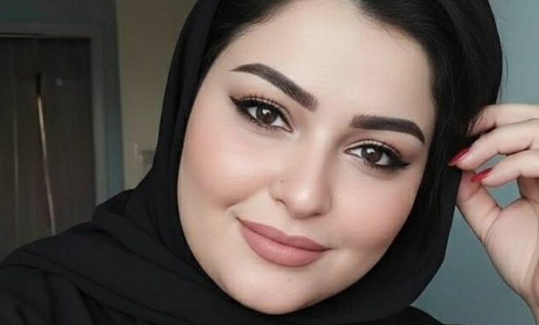 أنا سالمة، ليبية من طبرق في البطنان، عمري 47 سنة نبي شريك الحياة للزواج الشرعي
